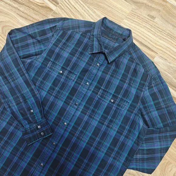 Deep Navy Plaid Flannel Overshirt - Picture 2 of 4